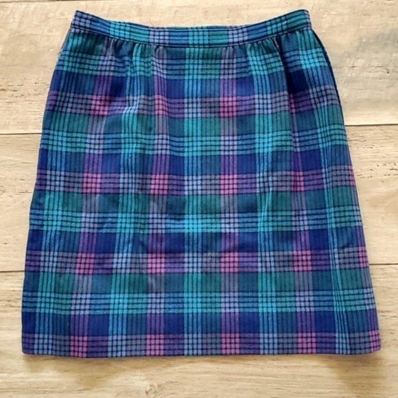 Pendleton plaid skirt - Picture 5 of 8